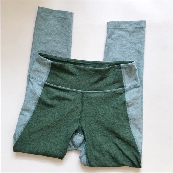 Outdoor Voices Two Toned Leggings - Picture 4 of 8